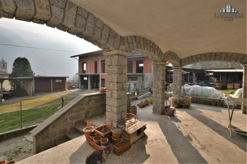 Casa indipendente in vendita a Sparone
