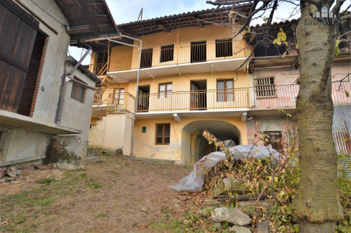 Casa semindipendente in vendita a Forno Canavese