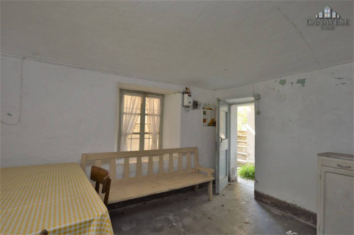 Casa semindipendente in vendita a Valchiusa