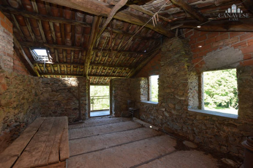 Casa semindipendente in vendita a Val di Chy