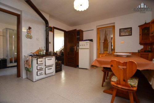 Detached house for sale in Val di Chy