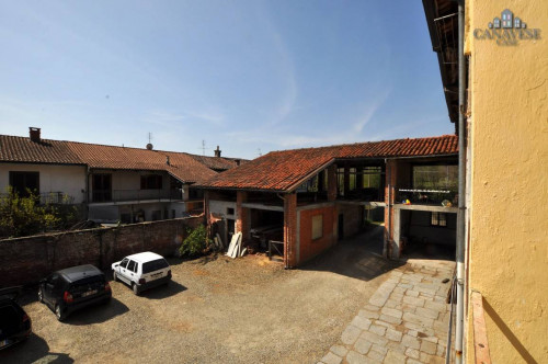 Porzione di bifamiliare in vendita a Castellamonte