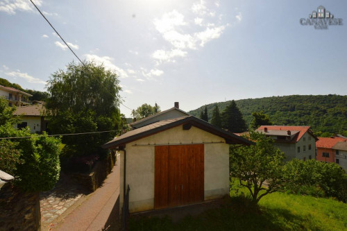 Casa semindipendente in vendita a Val di Chy