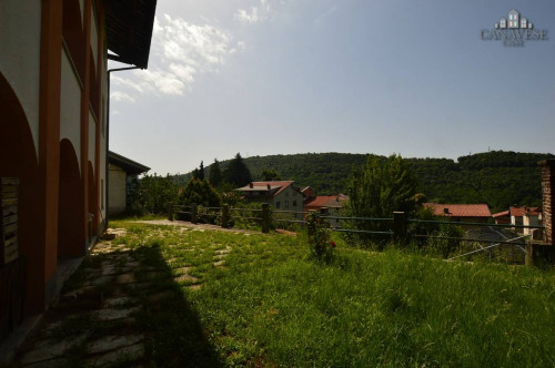 Casa semindipendente in vendita a Val di Chy