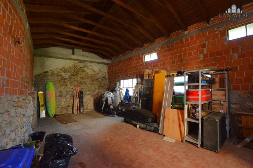Casa semindipendente in vendita a Val di Chy