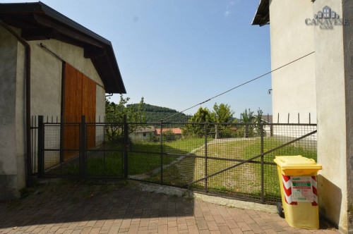 Casa semindipendente in vendita a Val di Chy