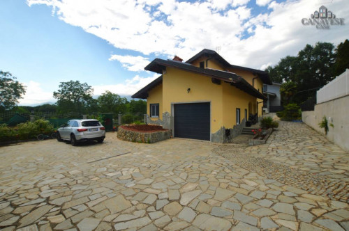 Villa in vendita a Torre Canavese
