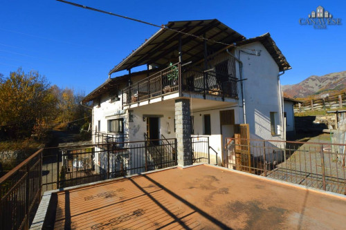 Casa indipendente in vendita a Valchiusa