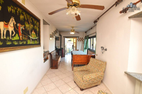 Casa indipendente in vendita a Valchiusa