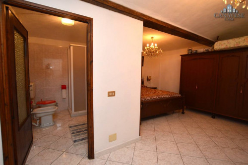 Casa indipendente in vendita a Valchiusa