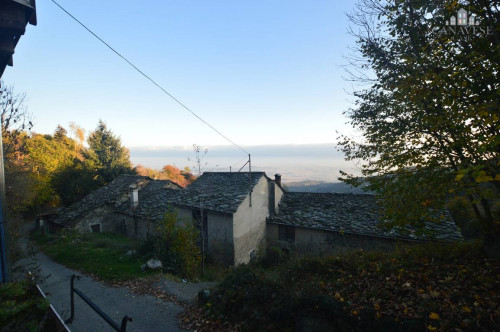 Casa indipendente in vendita a Valchiusa