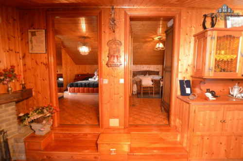 Casa indipendente in vendita a Valchiusa