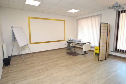 Studio/Ufficio in affitto a Samone
