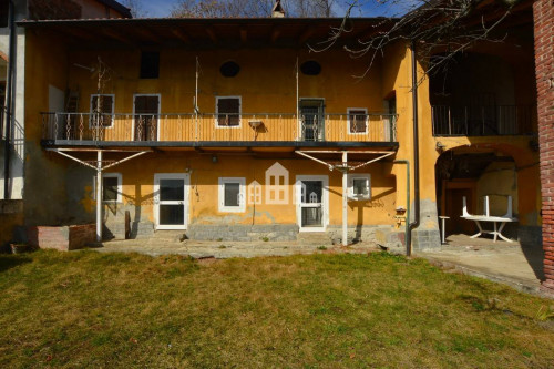 Casa semindipendente in vendita a Baldissero Canavese
