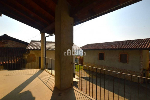 Casa semindipendente in vendita a Cuorgnè
