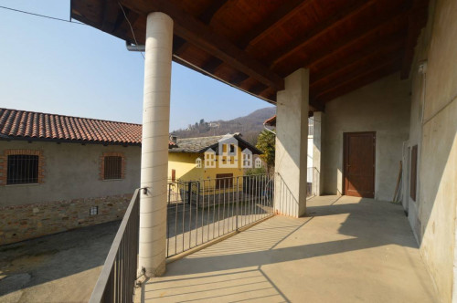 Casa semindipendente in vendita a Cuorgnè