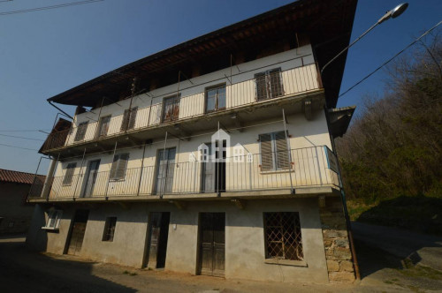 Casa semindipendente in vendita a Cuorgnè