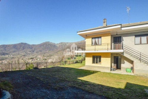Casa indipendente in vendita a Pratiglione