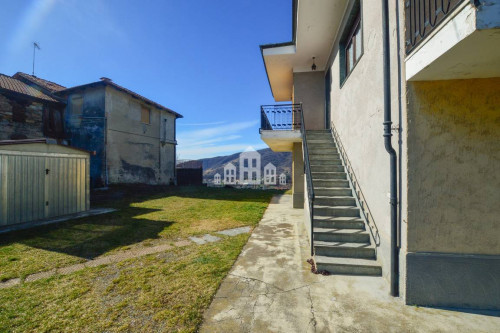 Casa indipendente in vendita a Pratiglione