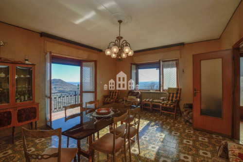 Casa indipendente in vendita a Pratiglione