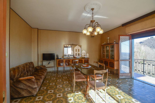 Casa indipendente in vendita a Pratiglione