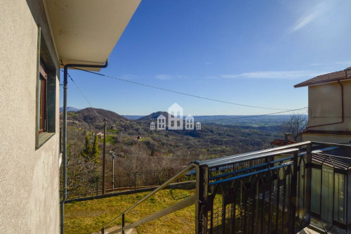 Casa indipendente in vendita a Pratiglione