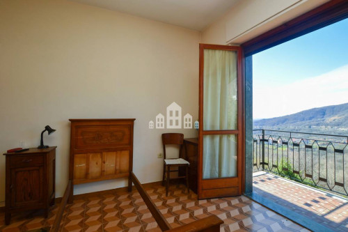 Casa indipendente in vendita a Pratiglione