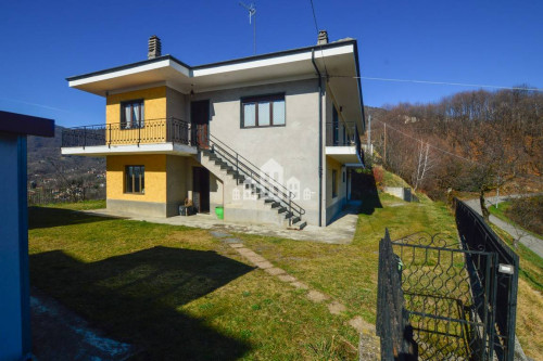 Casa indipendente in vendita a Pratiglione