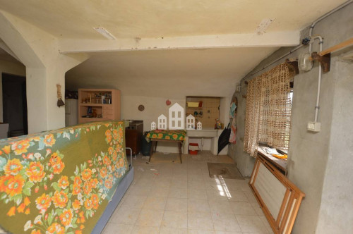 Casa semindipendente in vendita a Andrate