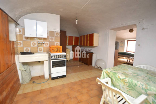 Casa semindipendente in vendita a Andrate
