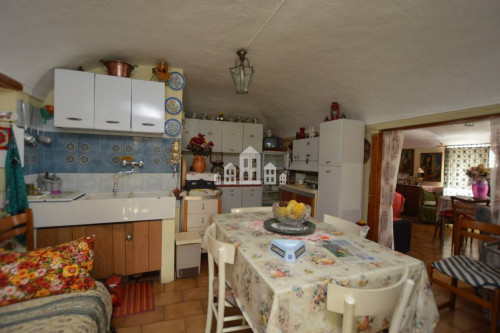 Casa semindipendente in vendita a Andrate