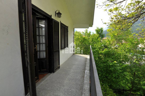 Casa semindipendente in vendita a Locana