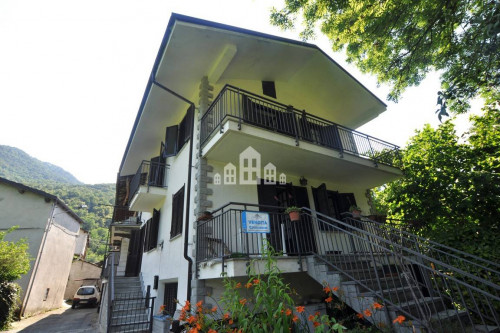 Casa semindipendente in vendita a Locana