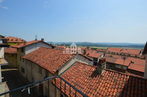 Casa semindipendente in vendita a Piverone