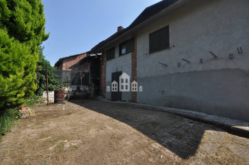 Villa in vendita a San Colombano Belmonte