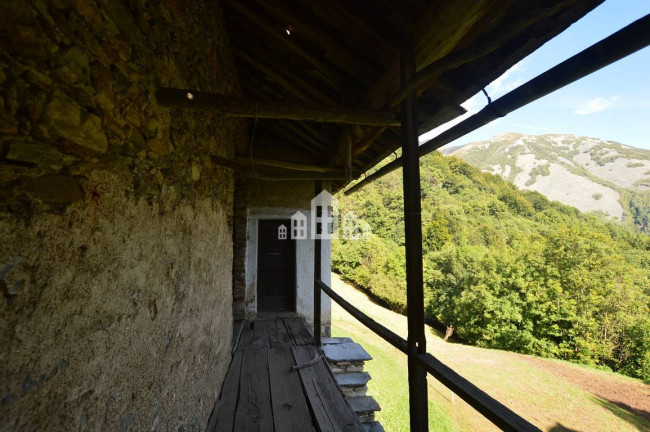 Rustico in vendita a Traversella