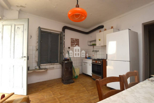 Casa semindipendente in vendita a Val di Chy