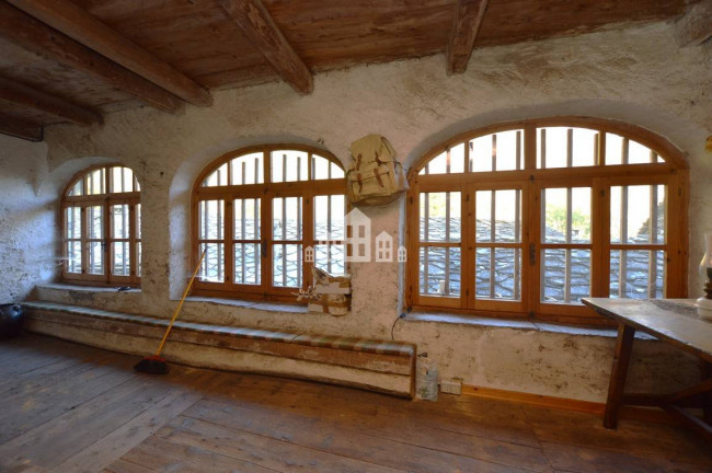 Casa indipendente in vendita a Traversella
