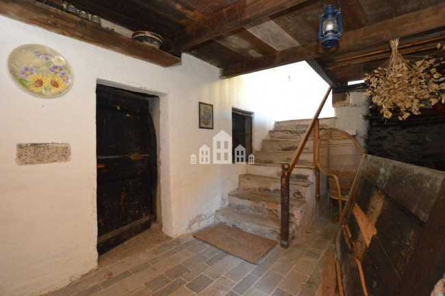 Casa indipendente in vendita a Traversella