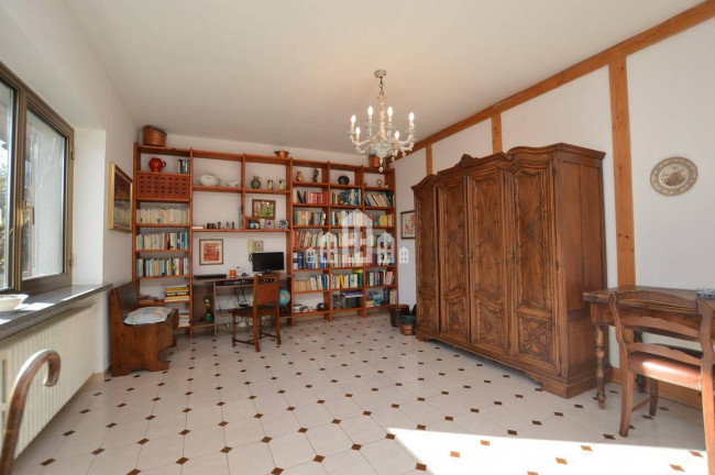 Bifamiliare in vendita a Val di Chy