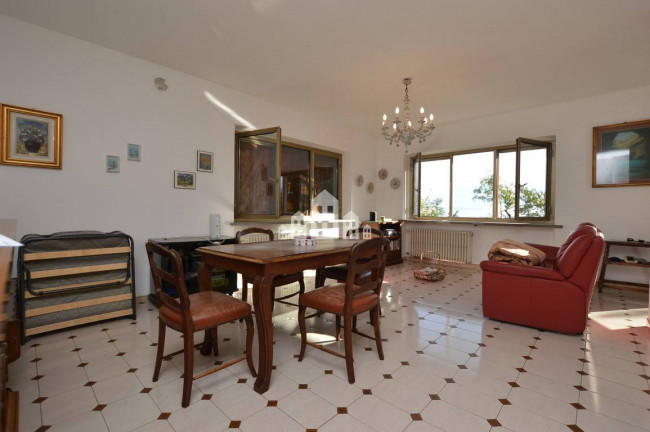 Bifamiliare in vendita a Val di Chy