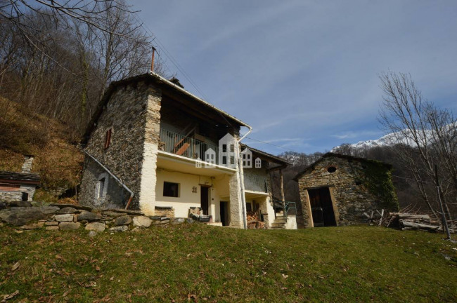Casa indipendente in vendita a Traversella