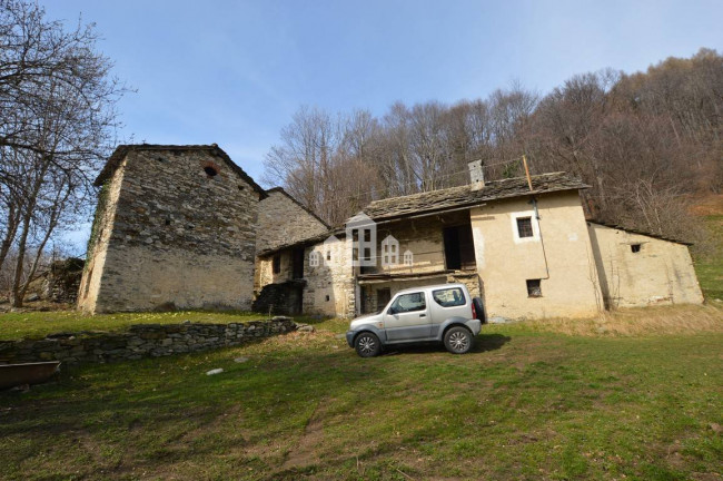 Casa indipendente in vendita a Traversella