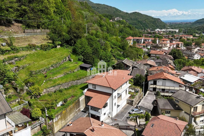 Casa indipendente in vendita a Pont-Canavese