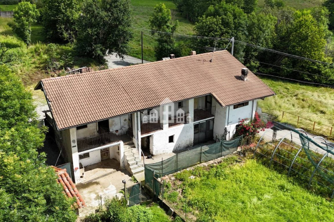 Detached house for sale in Colleretto Castelnuovo