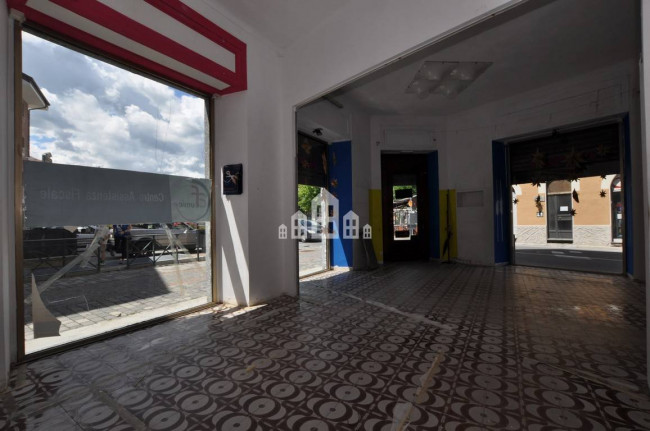 Retail space for sale in Castellamonte