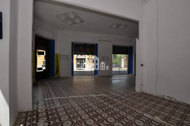 Retail space for sale in Castellamonte