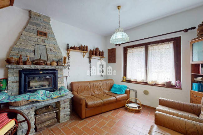 Detached house for sale in Rueglio