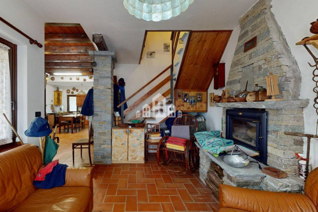 Detached house for sale in Rueglio