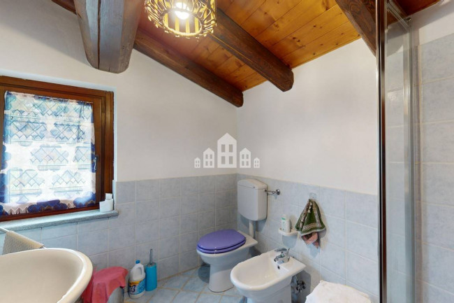 Detached house for sale in Rueglio